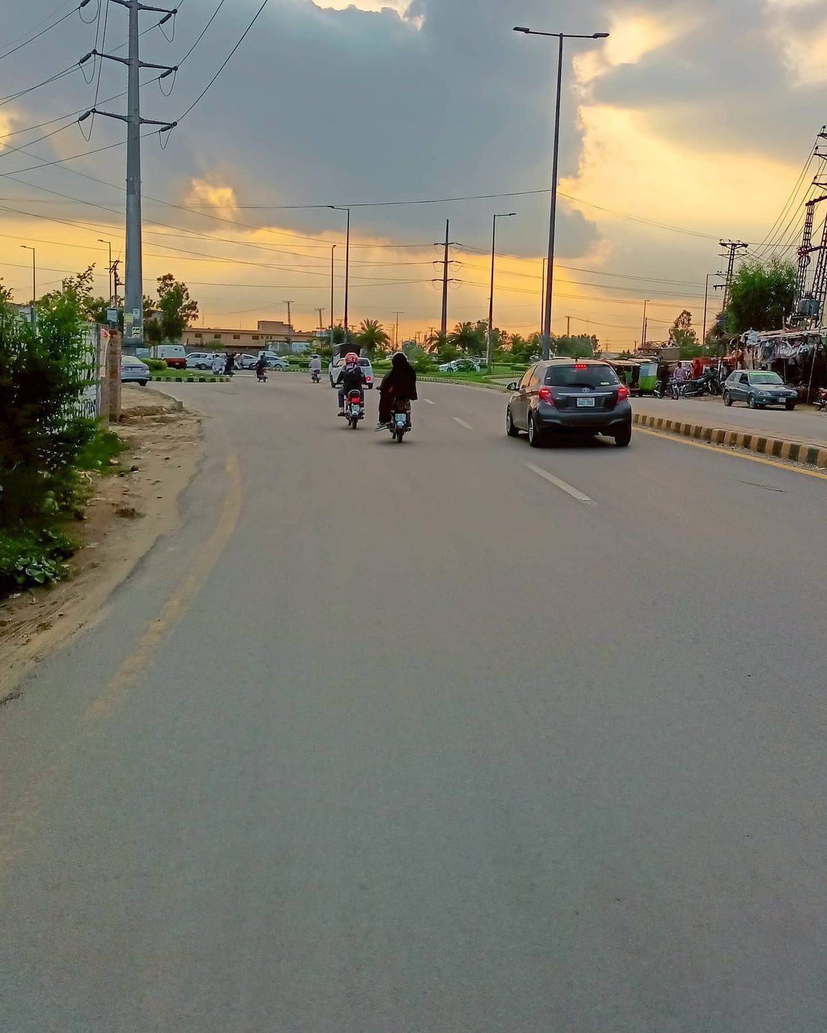 Evening Commute — street photograph by Muhammad Azeem